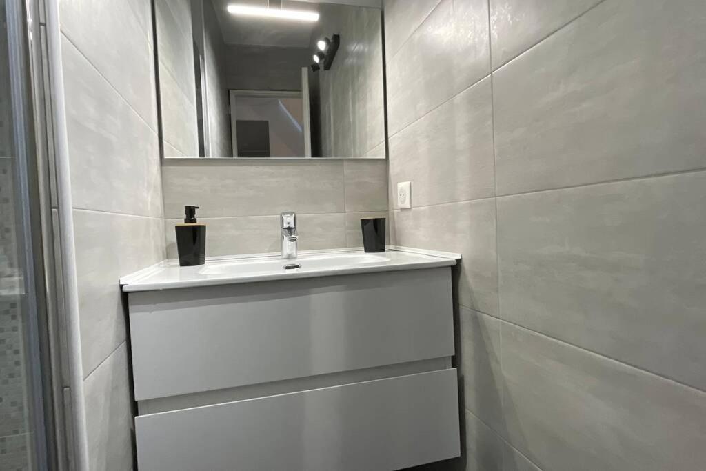 Appartamento 3 Pièces Vue Bord De Hyper Centre *